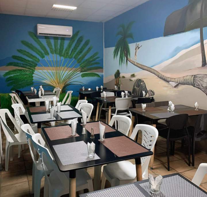 Un cadre chaleureux pour vos repas.